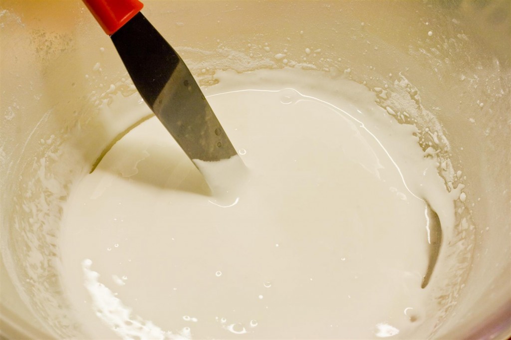 Making the icing